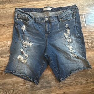 Torrid Womens 26 Stretch Denim Jean Shorts First at Fit Blue Distressed 44 waist